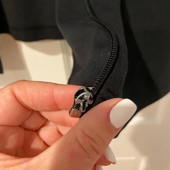 Avenue Women’s Black Collared Zip-Up Sweatshirt – Size 22/24 - Picture 8 of 10